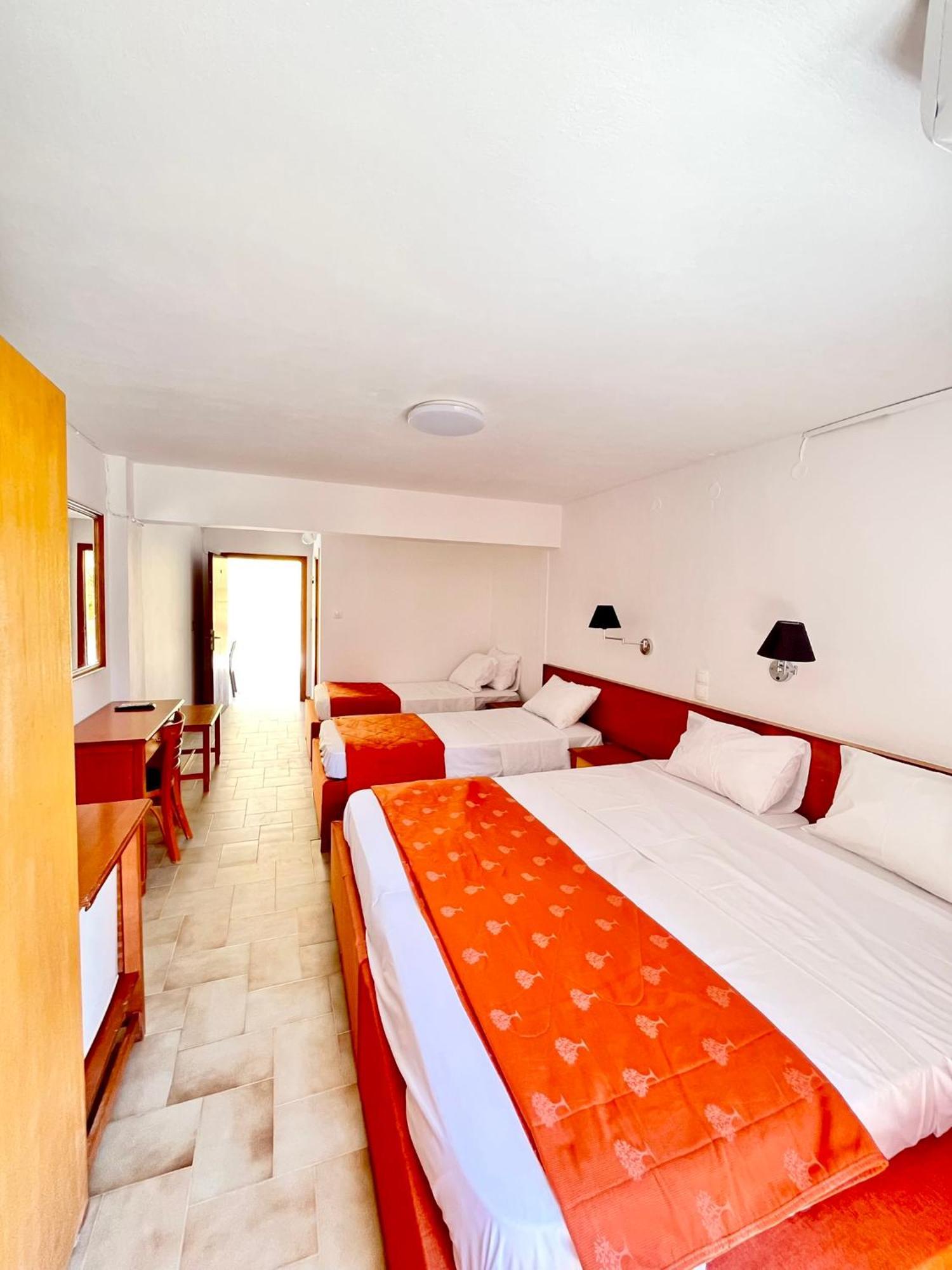 Agia Marina  Oelia Rooms & Apartments מראה חיצוני תמונה