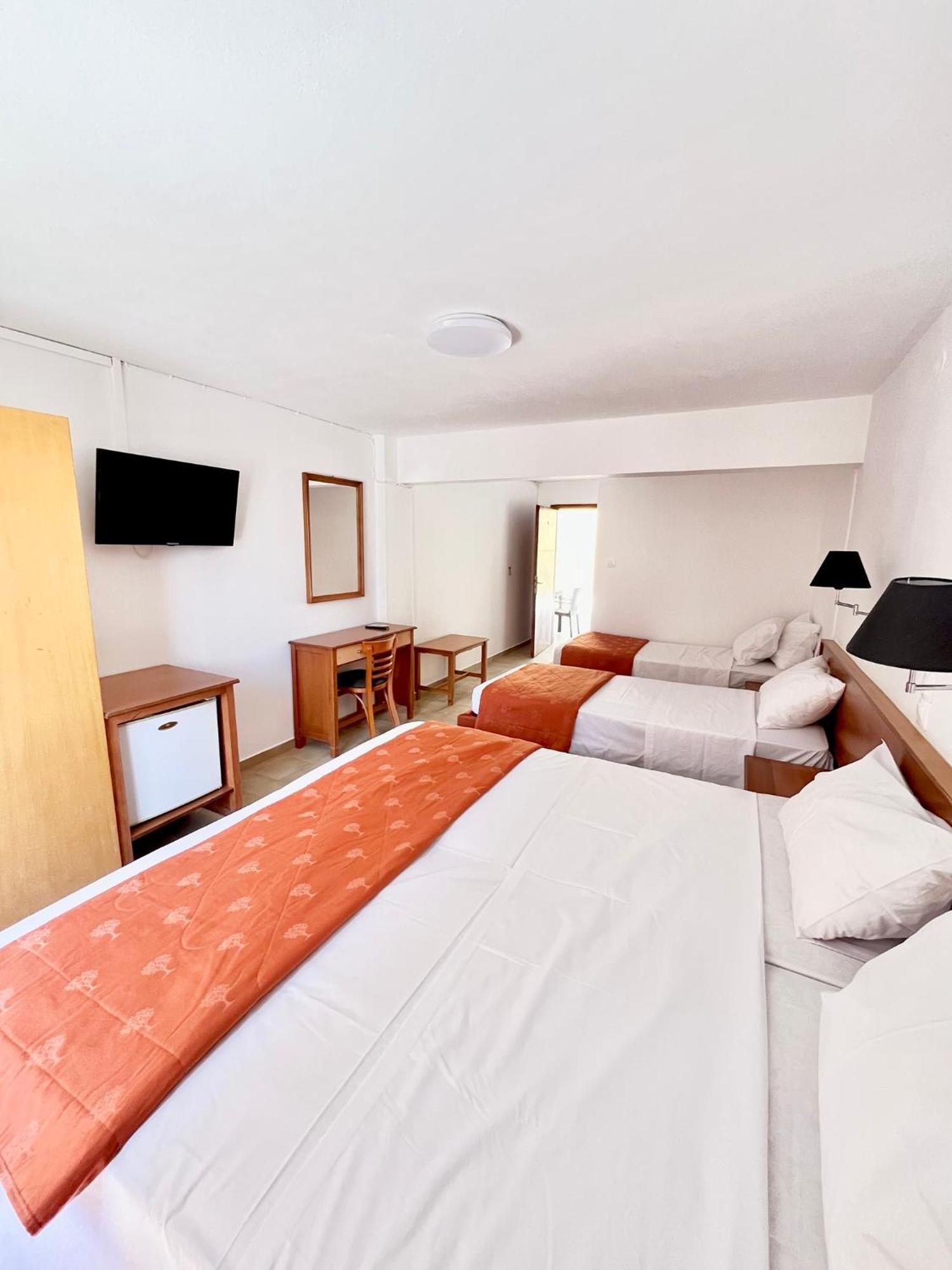 Agia Marina  Oelia Rooms & Apartments מראה חיצוני תמונה