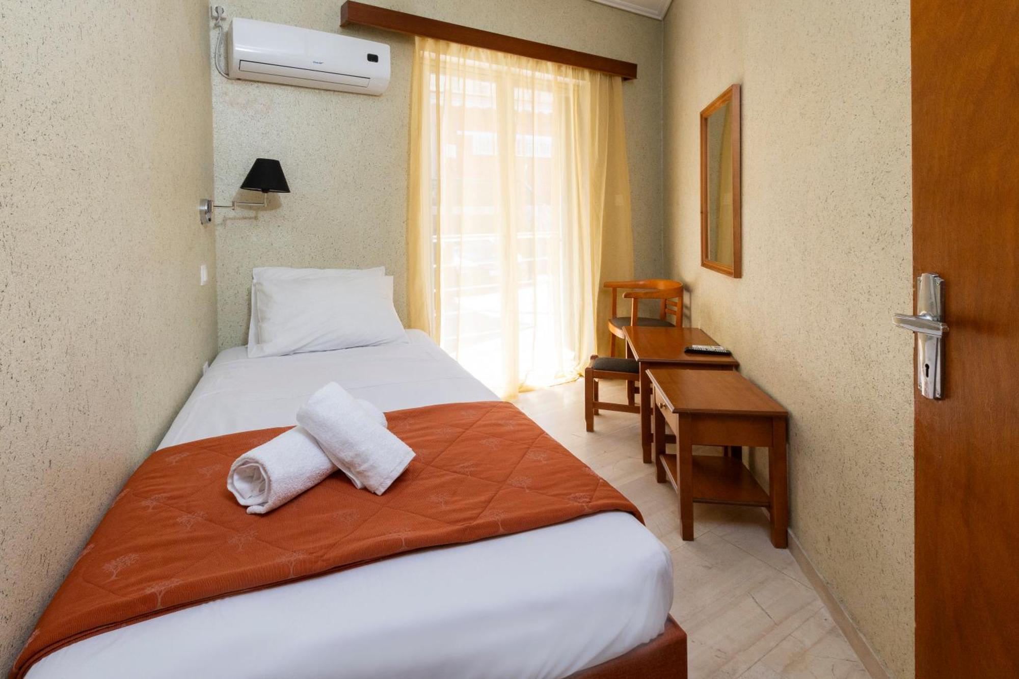 Agia Marina  Oelia Rooms & Apartments מראה חיצוני תמונה
