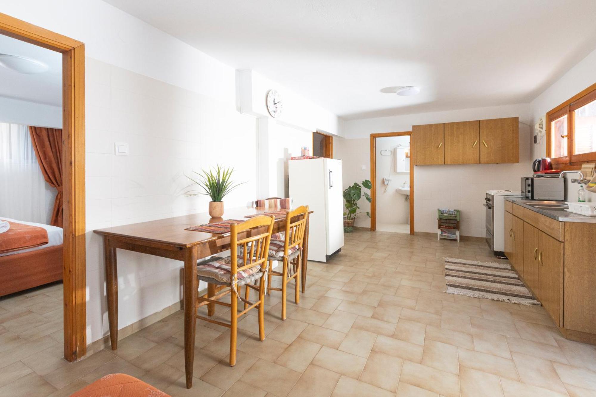 Agia Marina  Oelia Rooms & Apartments מראה חיצוני תמונה